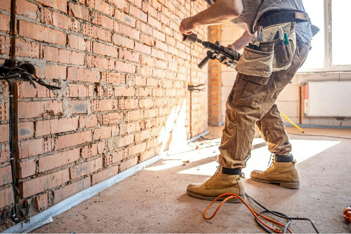 Ristrutturare casa senza stress? Ecco i 10 passi fondamentali che cambiano il tuo progetto