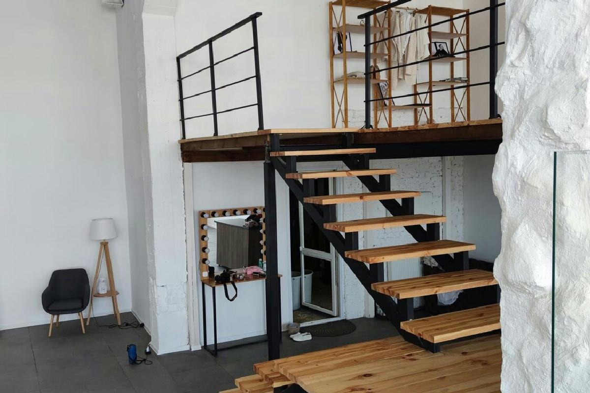 1️⃣ Idee brillanti per arredare la cameretta con soppalco: soluzioni salvaspazio funzionali e moderne