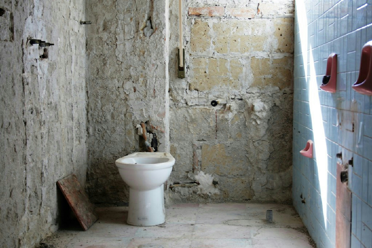 Il bagno cambia volto in poche ore: come avere uno spazio moderno senza demolizioni né disagi