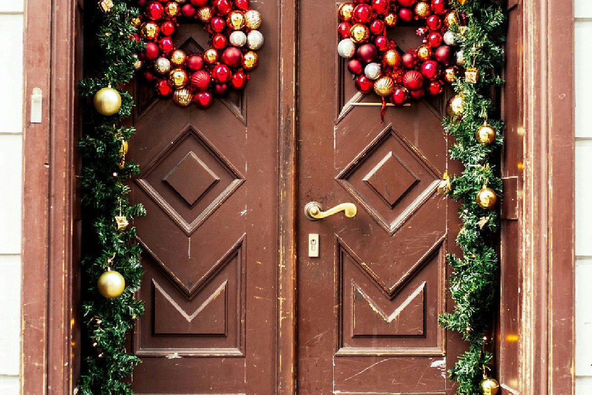 L’ingresso di casa a Natale: 7 consigli per un’accoglienza calda e raffinata