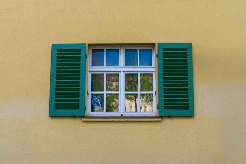 La nuova finestra triplo vetro sottile e leggera che aumenta il comfort e riduce i consumi invernali