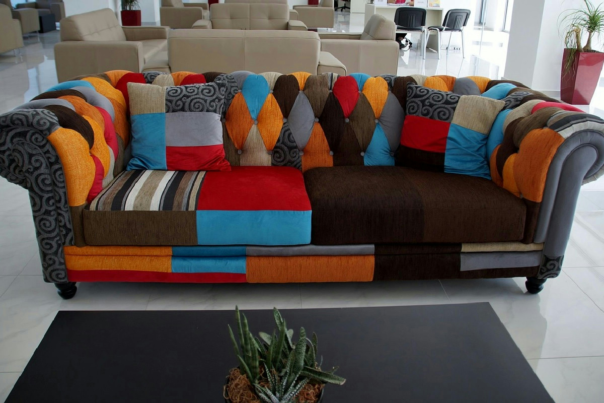 Fasi fondamentali per installare la tappezzeria perfetta: guida dettagliata con video esplicativo