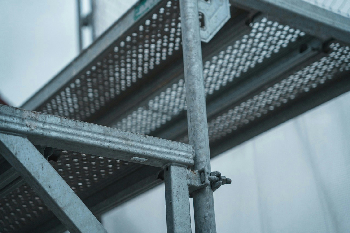 Manutenzione straordinaria o ristrutturazione: guida per riconoscere quando intervenire in casa