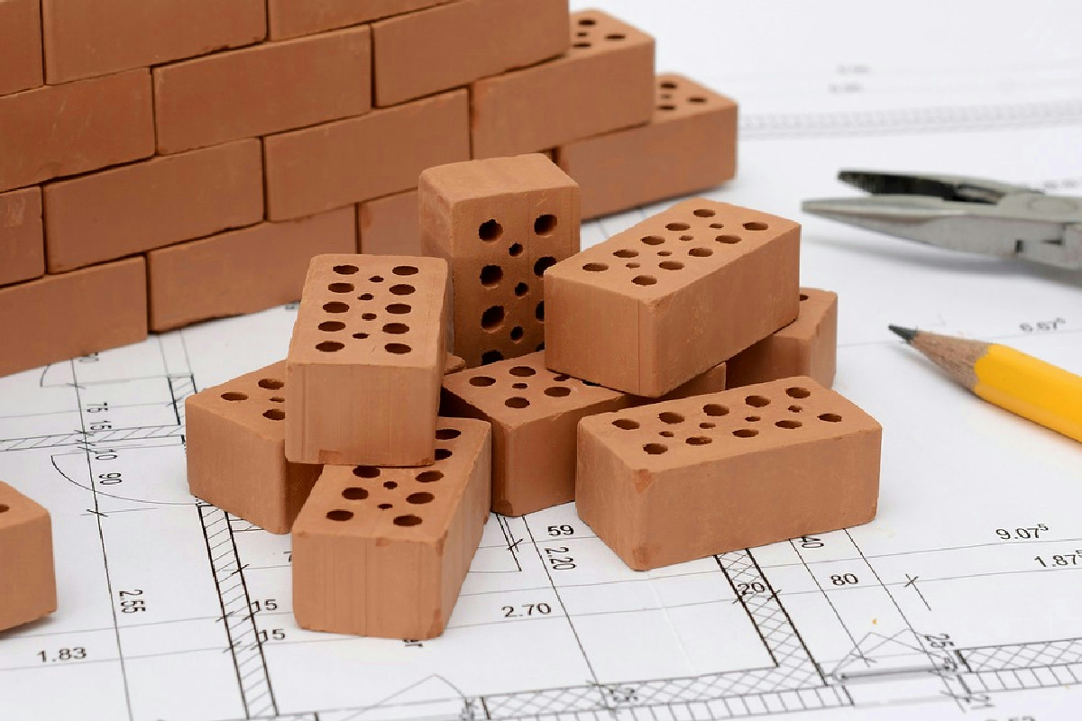 Manutenzione straordinaria o ristrutturazione: guida per riconoscere quando intervenire in casa