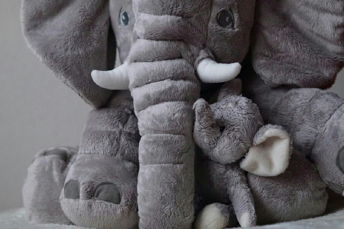 Organizzare il soggiorno invernale con spazi gioco ordinati e funzionali per i bambini