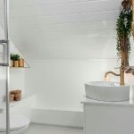 Progettazione di un bagno funzionale e stiloso senza demolizioni lunghe e costose
