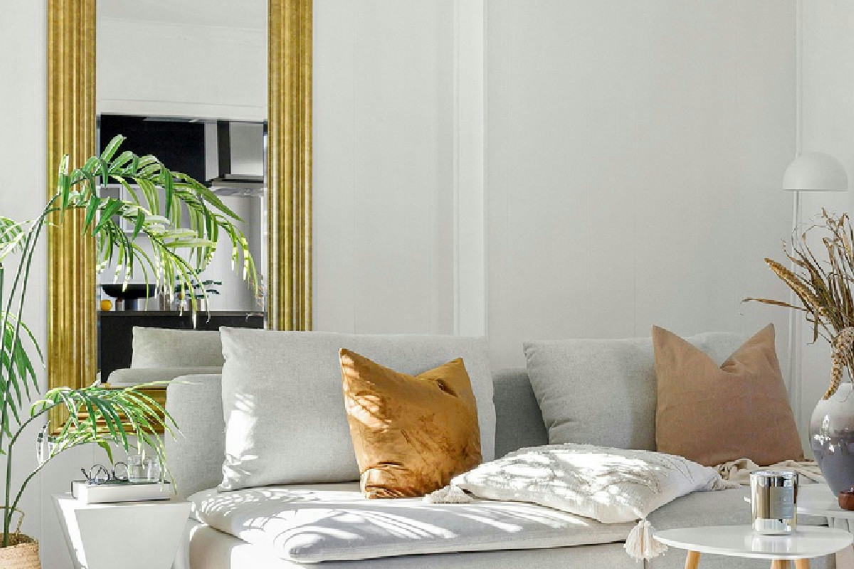 Quanto conta l’arredo: 7 idee per valorizzare con stile la parete sopra il divano